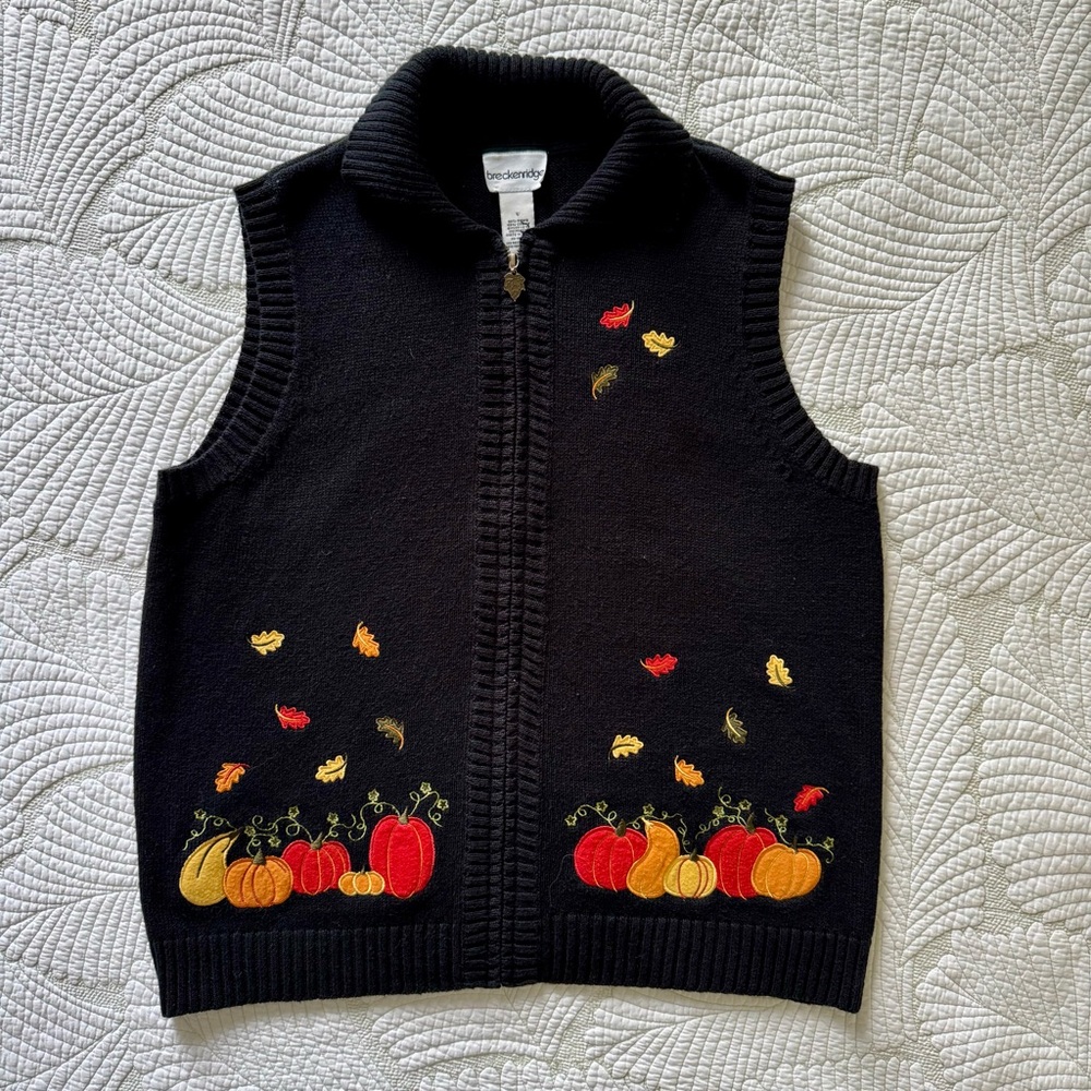 Vintage Black Knit Vest with Pumpkin Embroidery- Size L